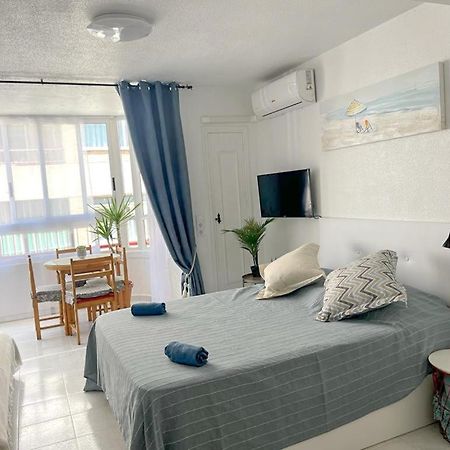 Studio Flat 150M Away From Beach Torrevieja Esterno foto