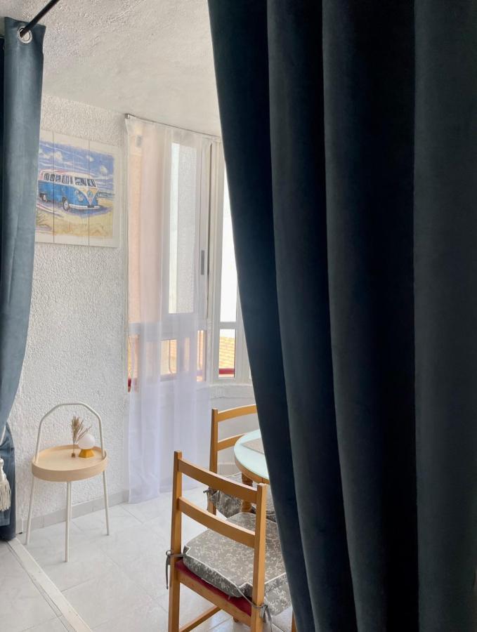 Studio Flat 150M Away From Beach Torrevieja Esterno foto
